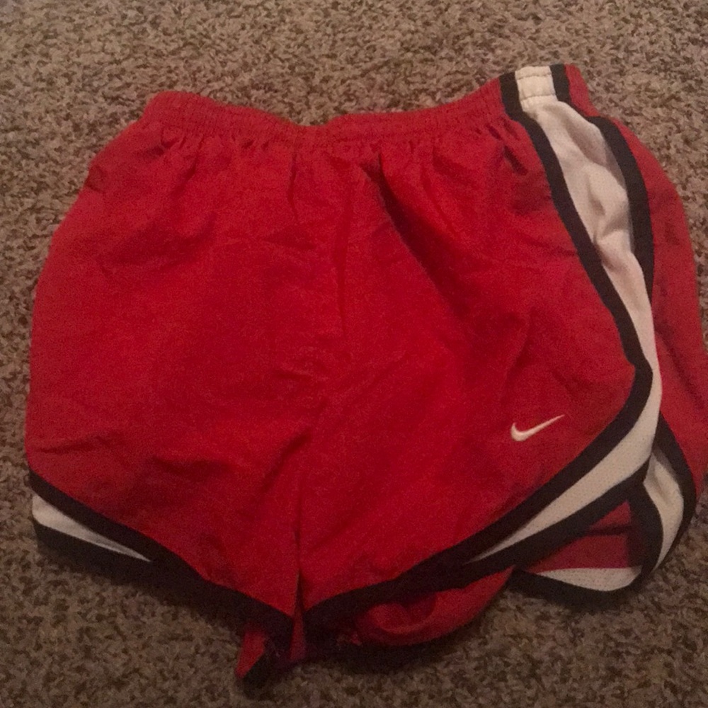 XS RED NIKE TEMPO SHORTS